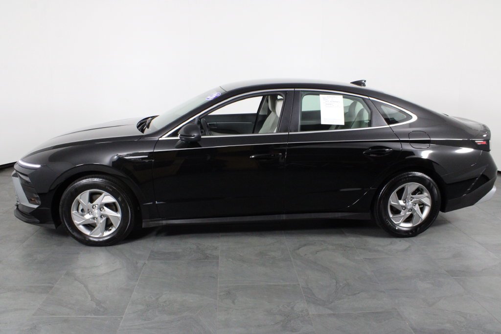 Certified Used 2026 Black Hyundai SE image 14