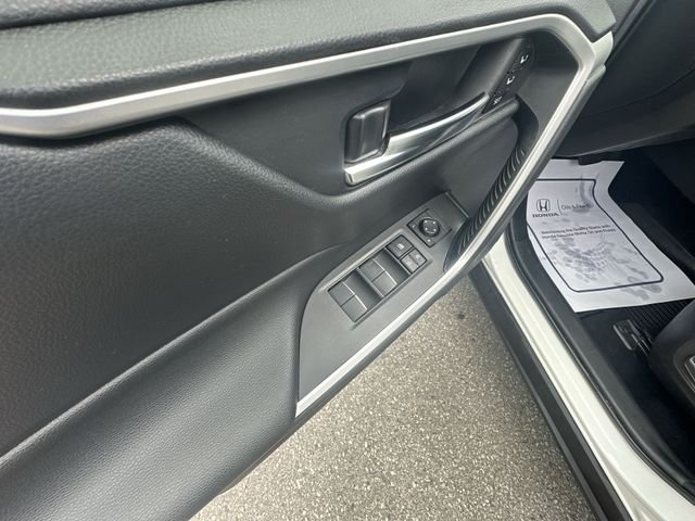 Used 2021 White Toyota XLE Premium image 17