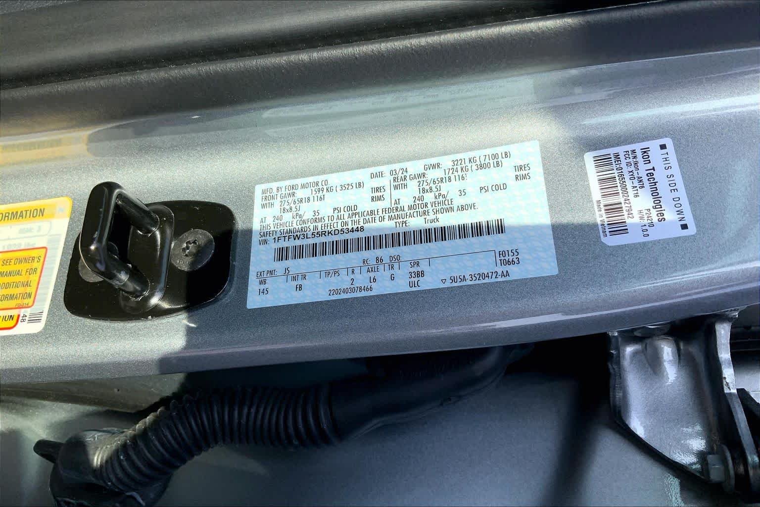 Certified Used 2024 Iconic Silver Metallic Ford XLT image 31