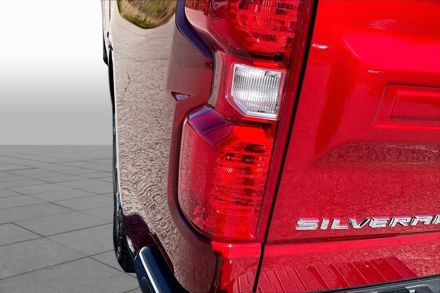 Used 2023 Radiant Red Tintcoat Chevrolet LT image 28