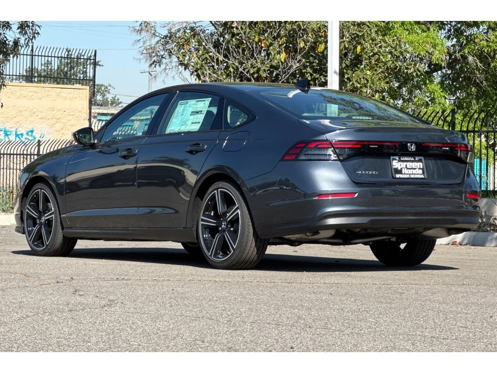 New 2026 Meteorite Gray Metallic Honda SE image 7