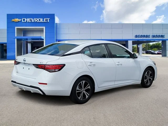 2022 Nissan Sentra SV - Photo 4