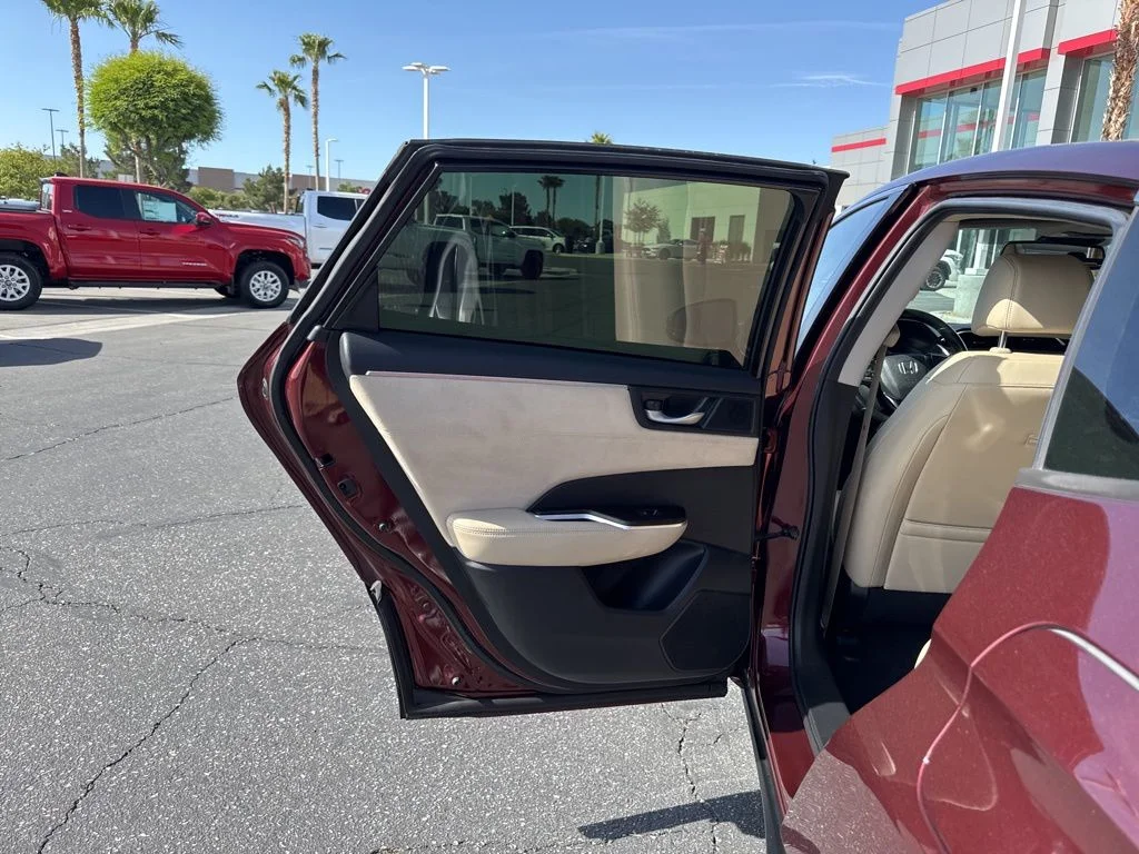 Used 2020  Honda Touring image 16