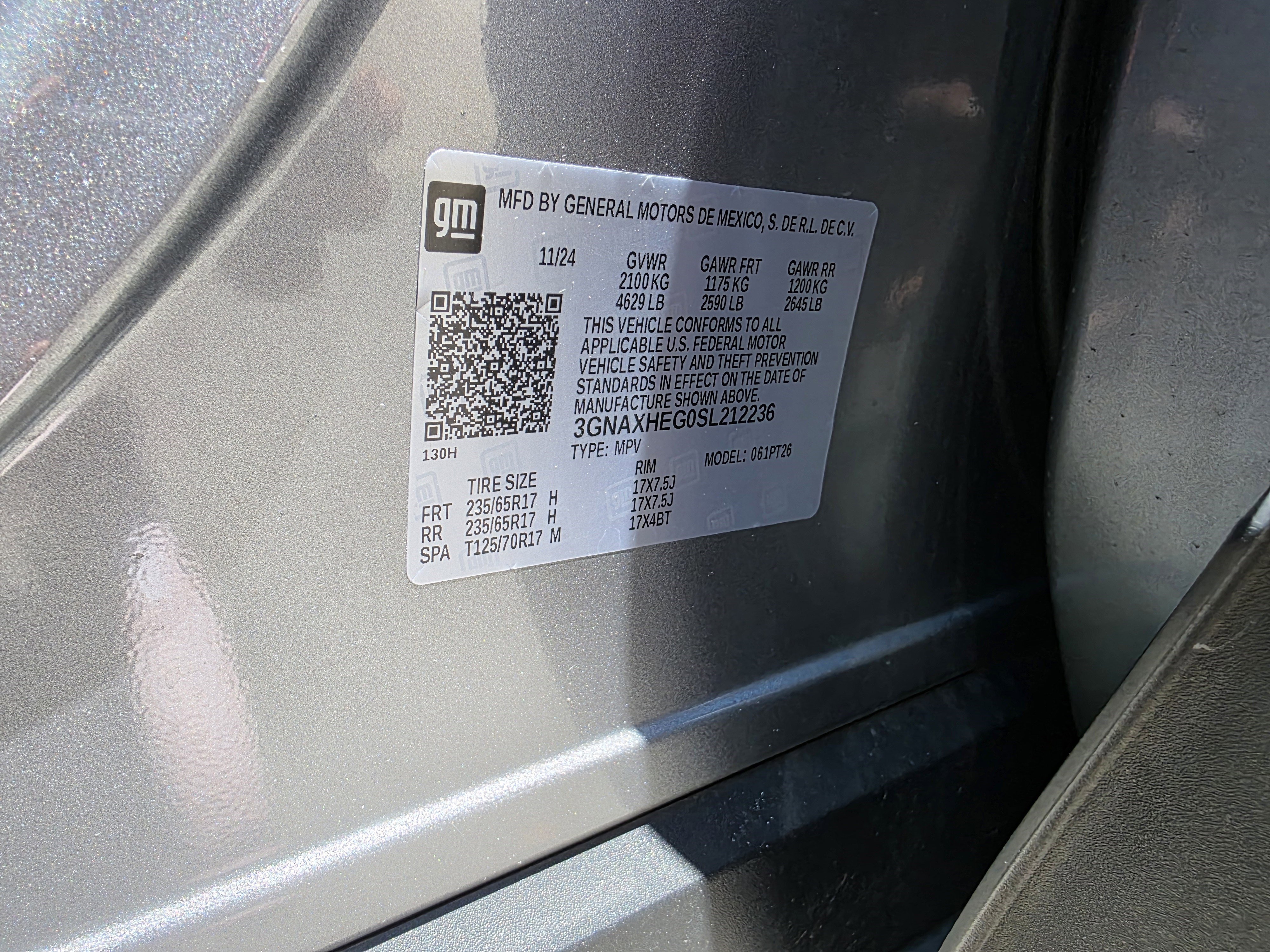 Used 2025 Sterling Gray Metallic Chevrolet FWD LT image 51