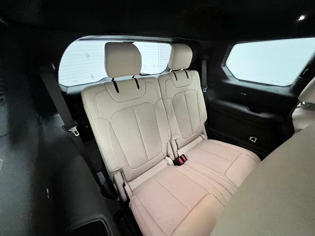 Used 2023 Black Jeep Limited image 37