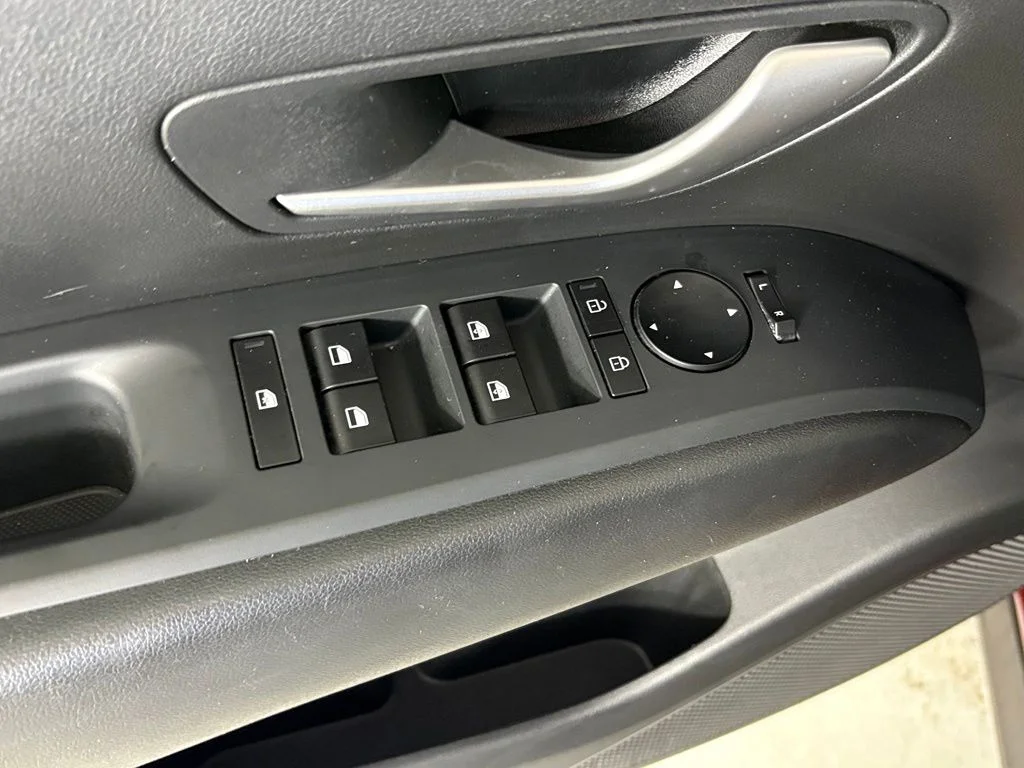 Used 2025 Red Hyundai SEL image 15