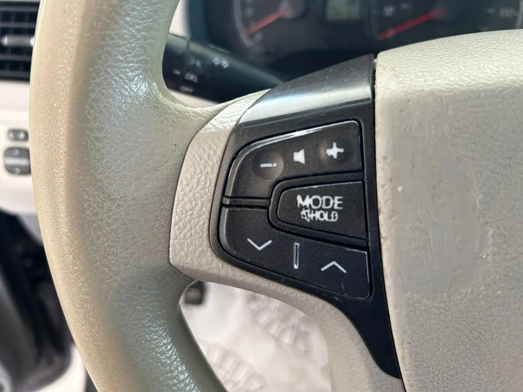 Used 2014 Gray Toyota LE image 41