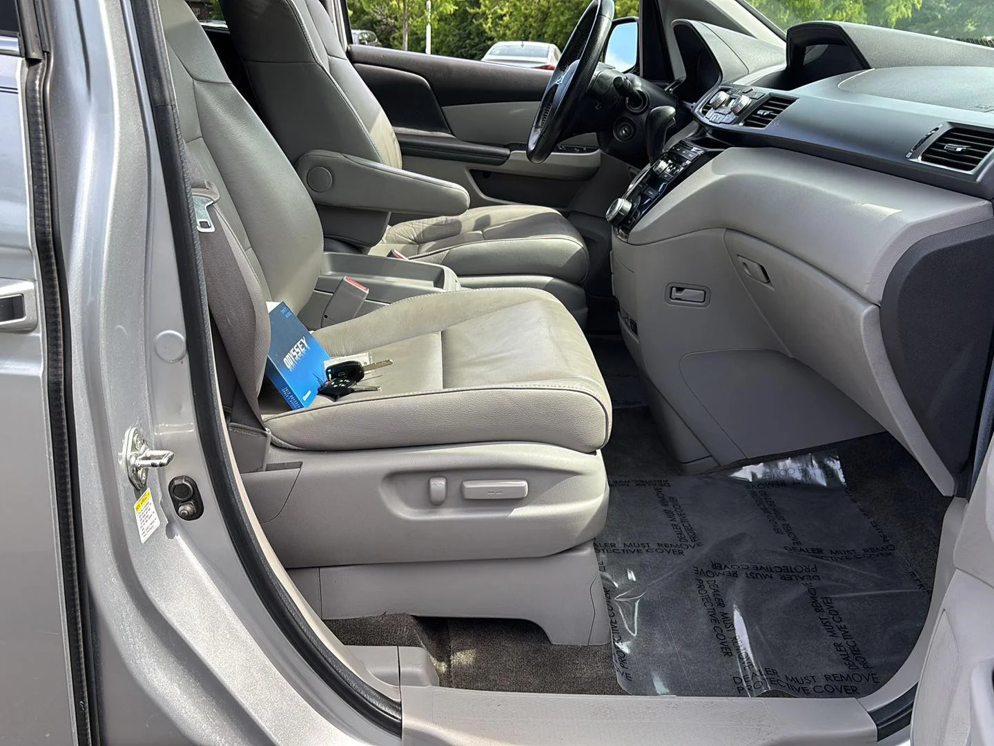 Used 2013 Alabaster Silver Metallic Honda EX-L image 15