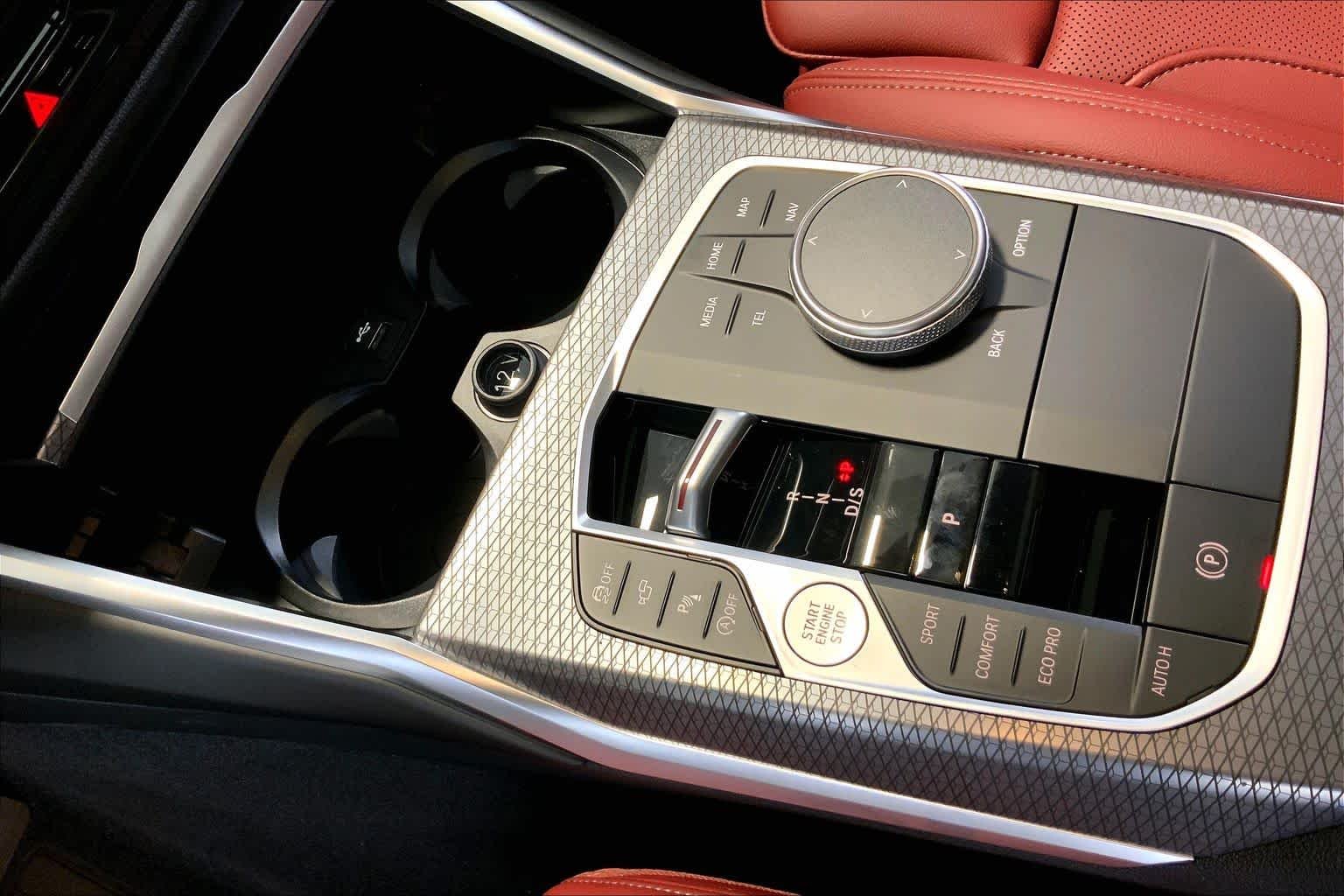 New 2026 Skyscraper Grey Metallic BMW 330i NA xDrive image 7