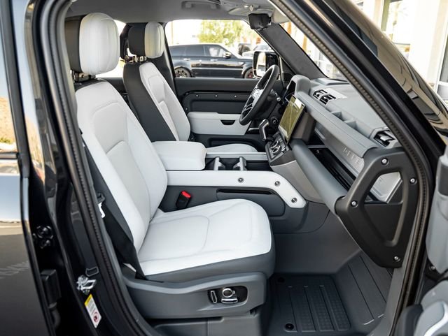 New 2026 Carpathian Grey Land Rover X image 40