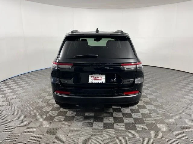 Used 2023 Black Jeep Limited image 4