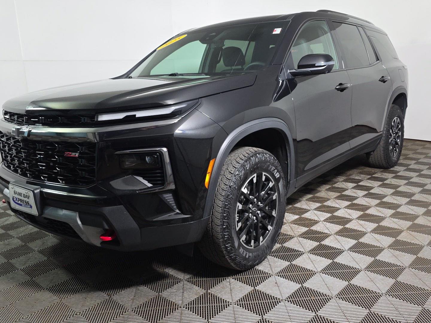 Used 2025 Mosaic Black Metallic Chevrolet AWD Z71 image 7