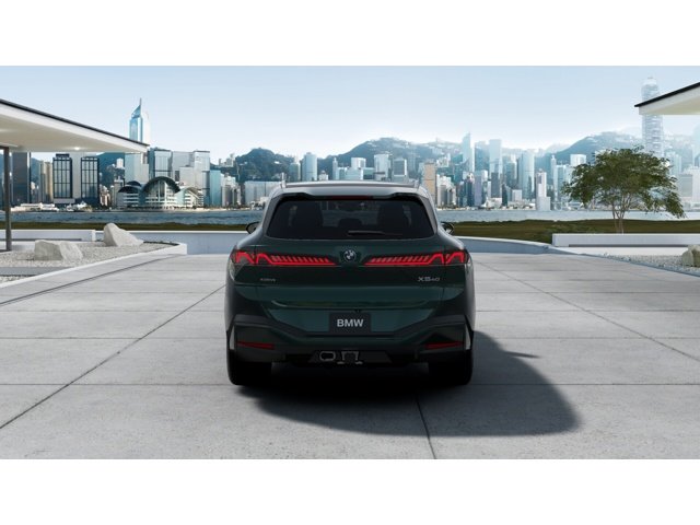 New 2027 Vancouver Green Metallic BMW 40 xDrive image 5