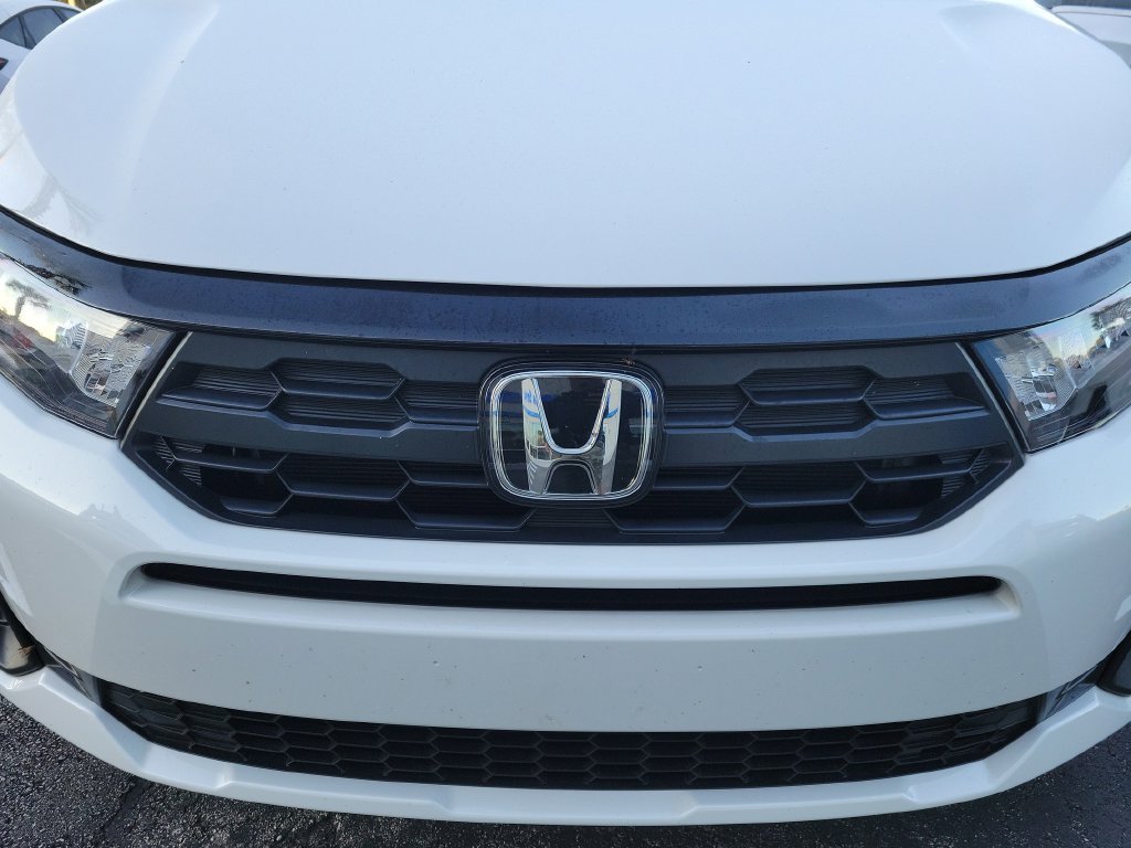 Used 2026 Platinum White Pearl Honda EX-L image 7