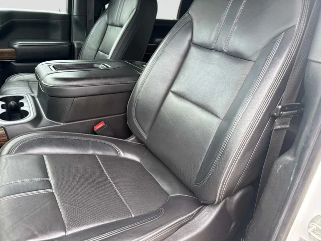 Used 2022 White Chevrolet High Country image 13