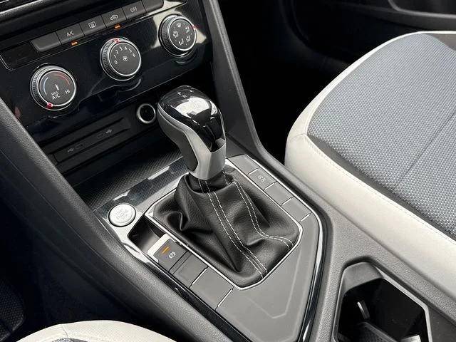 New 2026 Deep Black Pearl Volkswagen 1.5T S image 28