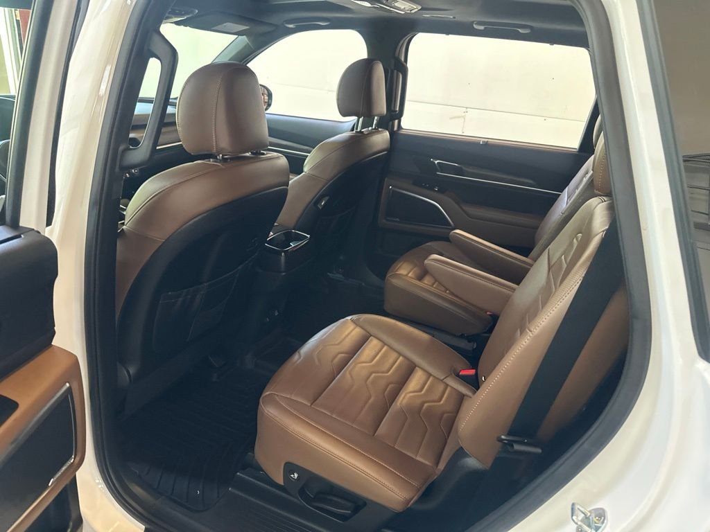 Used 2021 White Kia SX image 22