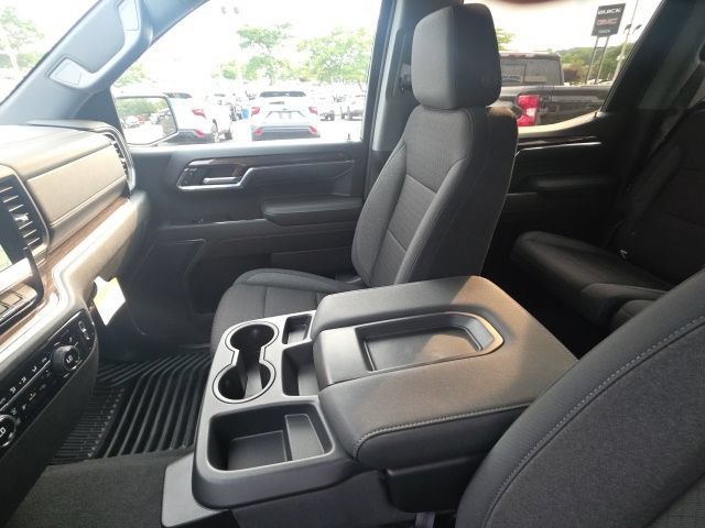 New 2026 Summit White Chevrolet LT (2FL) image 25