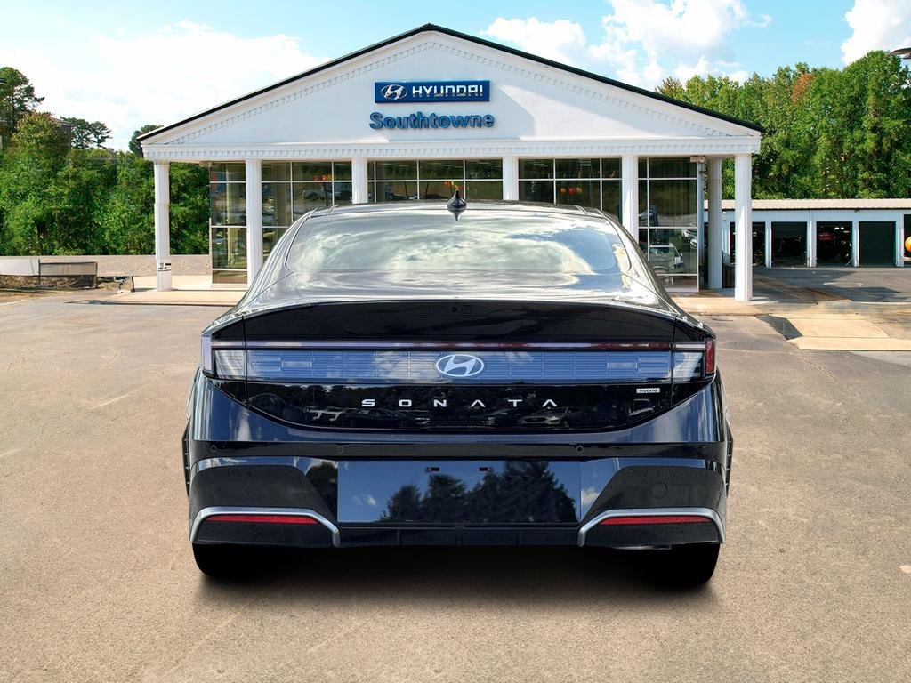 New 2026 Black Hyundai Limited image 6