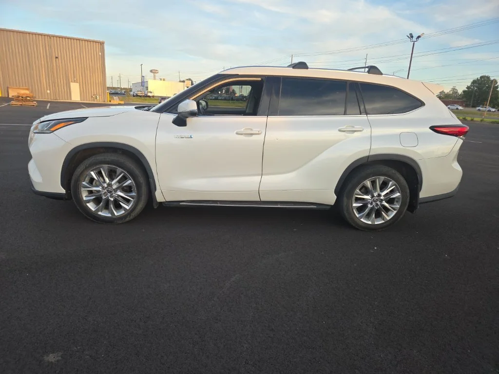 Used 2020 White Toyota Limited image 9