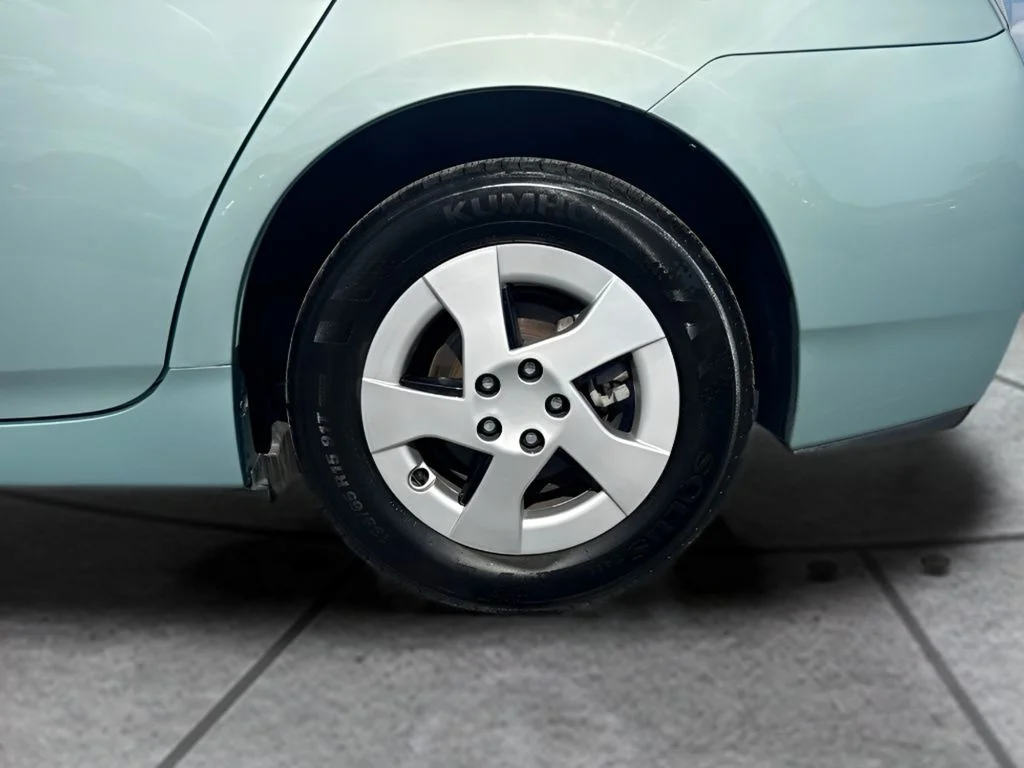 Used 2013 Beige Toyota Three image 24