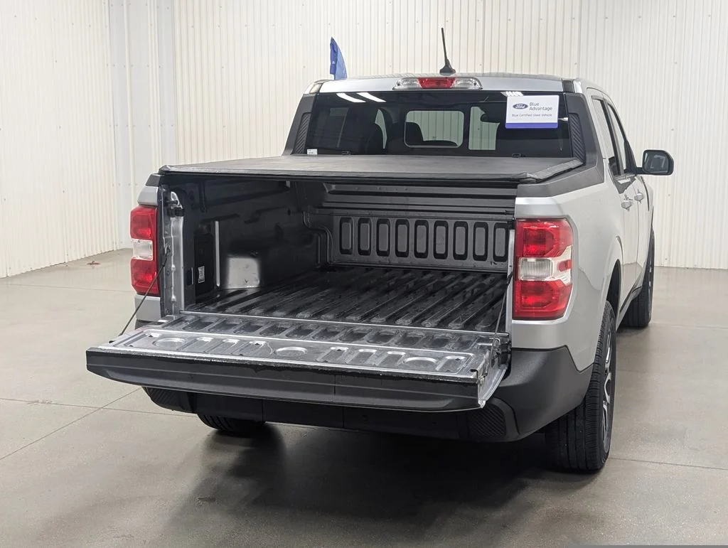Certified Used 2022 Iconic Silver Metallic Ford Lariat image 20