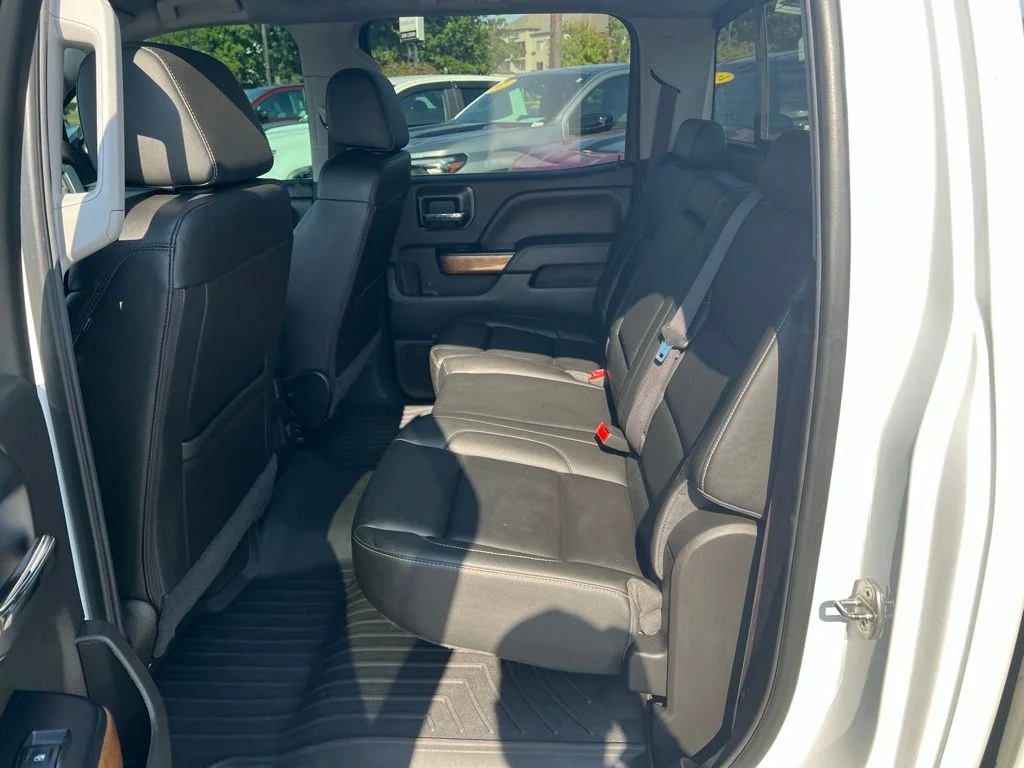 Used 2017 White Chevrolet LTZ image 6