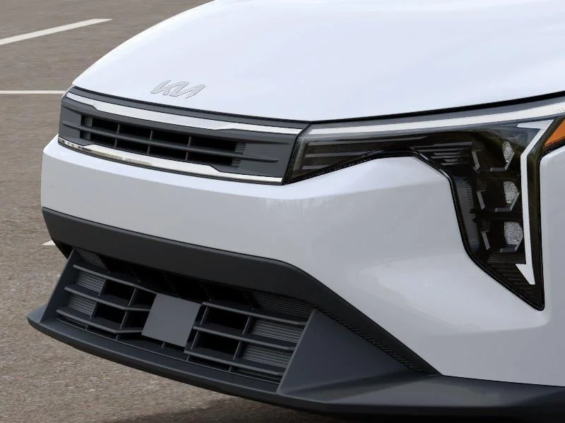 New 2026 Snow White Pearl Kia LXS image 12