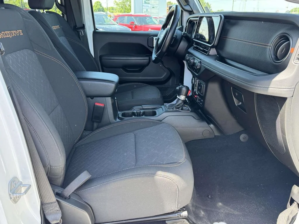 2024 Jeep Gladiator Mojave - Photo 16