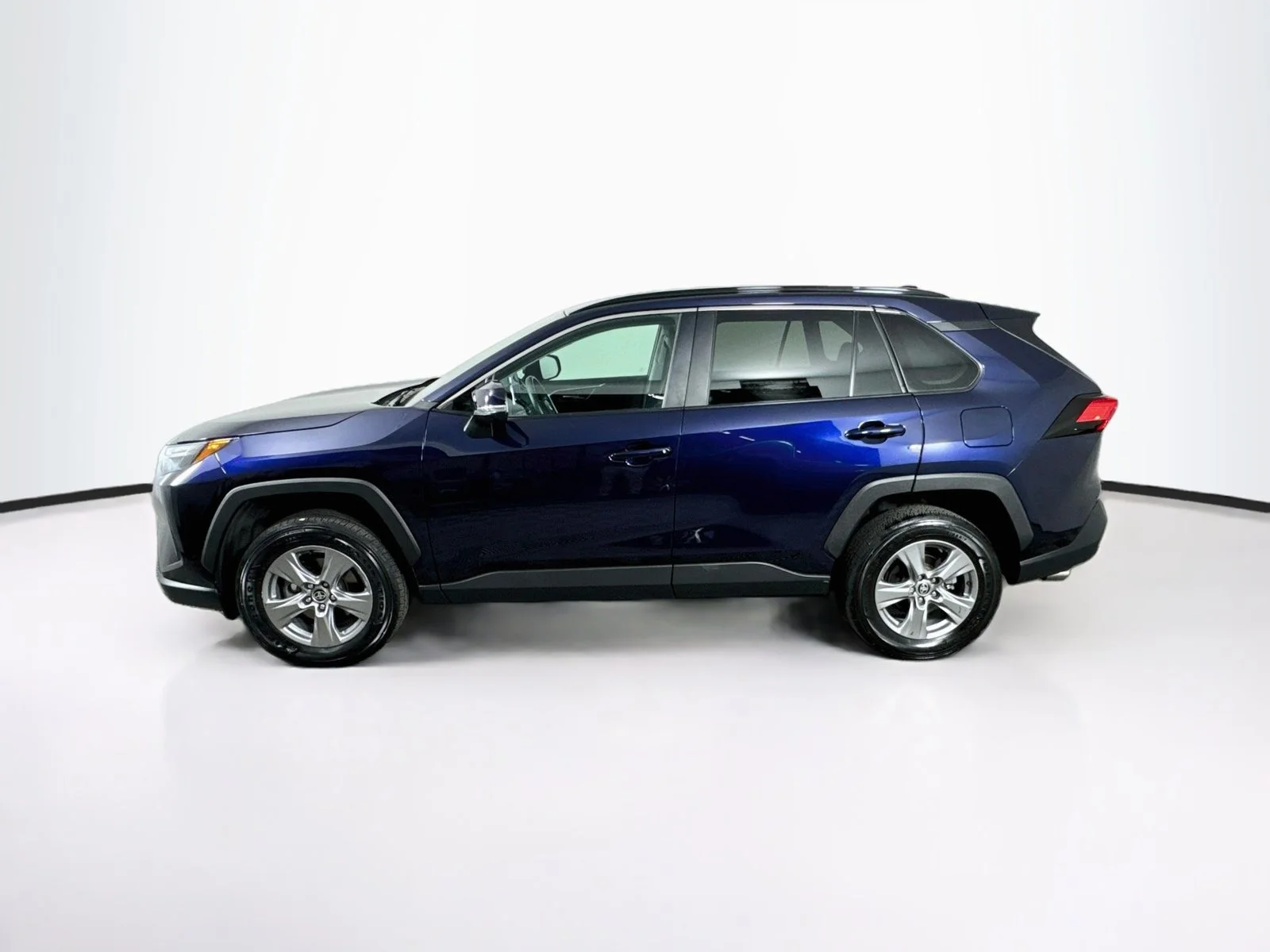 Certified Used 2024  Toyota XLE image 4