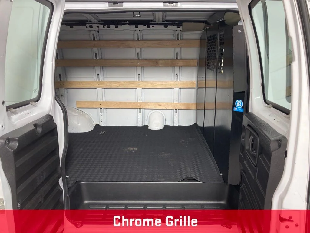 Used 2025 White GMC Work Van image 13