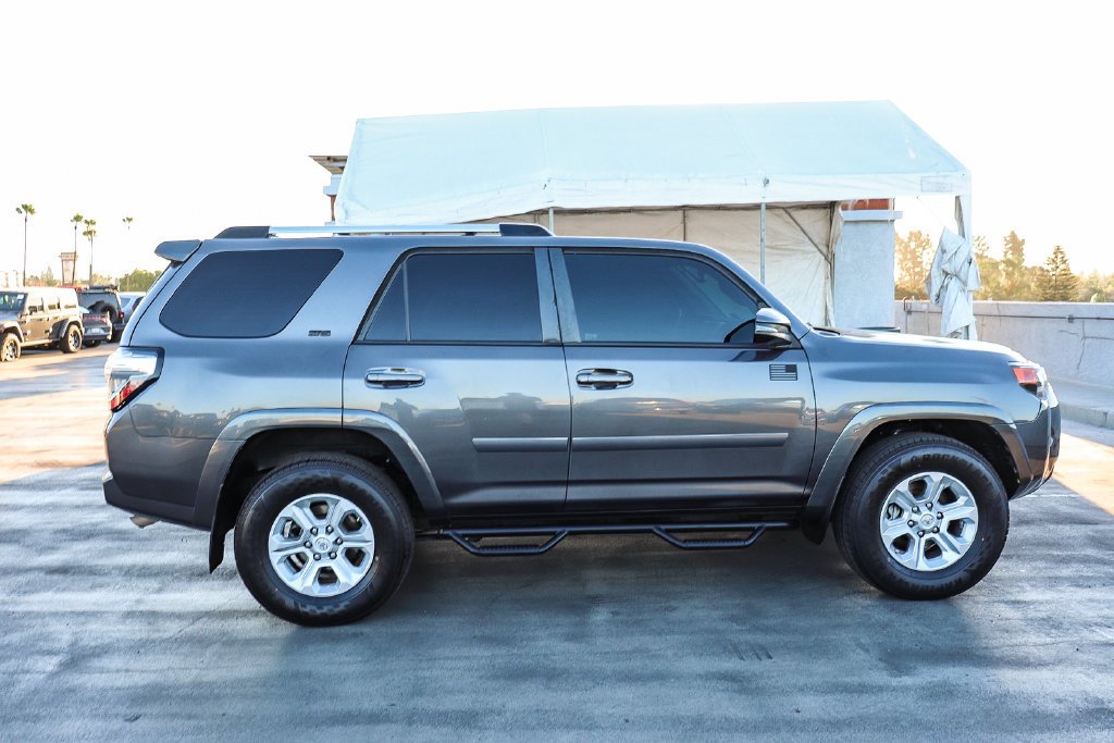 Used 2021 Magnetic Gray Metallic Toyota SR5 Premium image 13