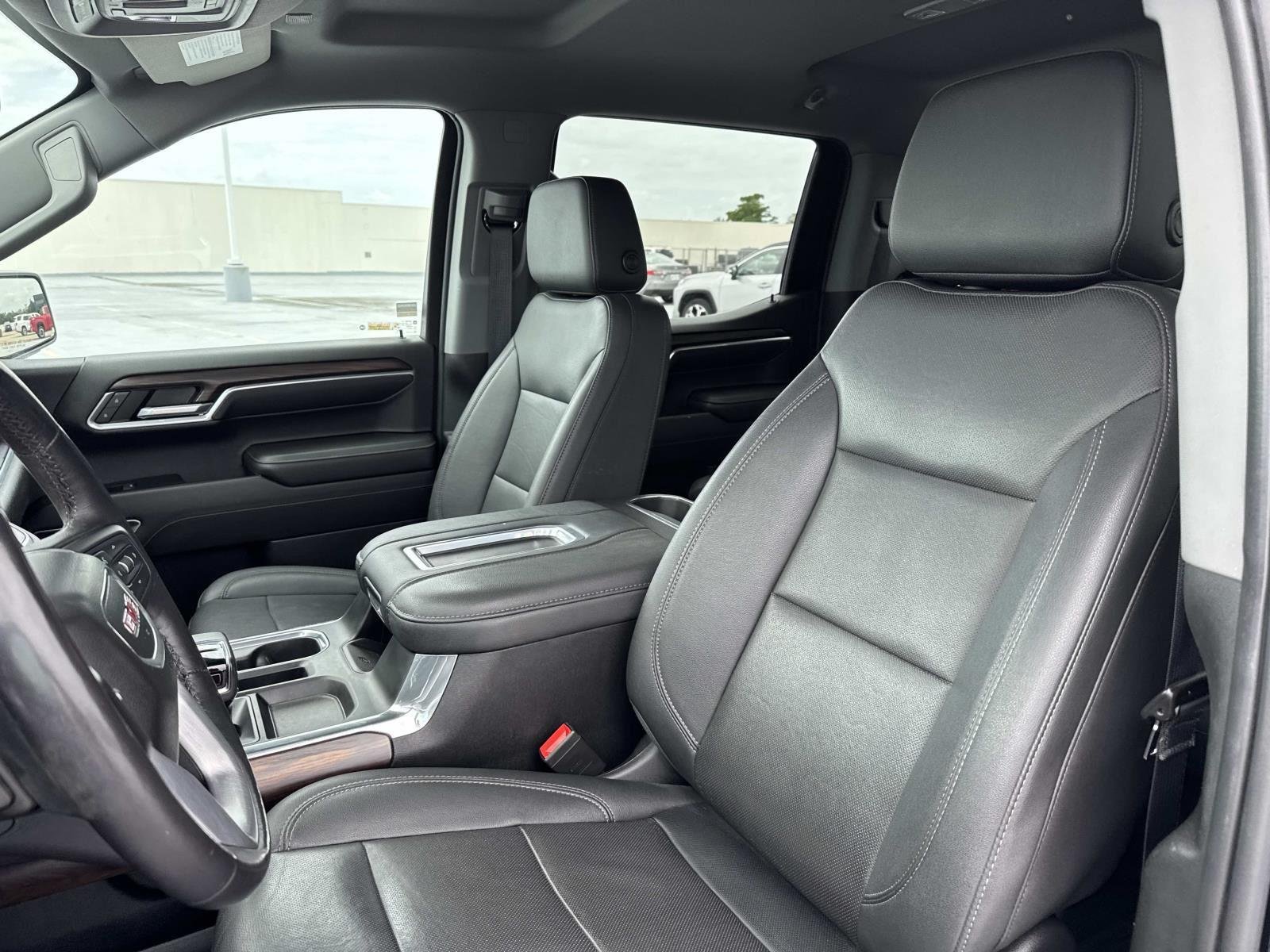 Used 2022 Onyx Black GMC SLT image 16