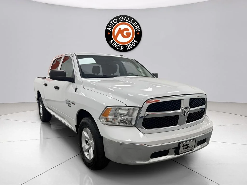 2022 RAM 1500 Classic Tradesman Crew Cab 5'7's photo