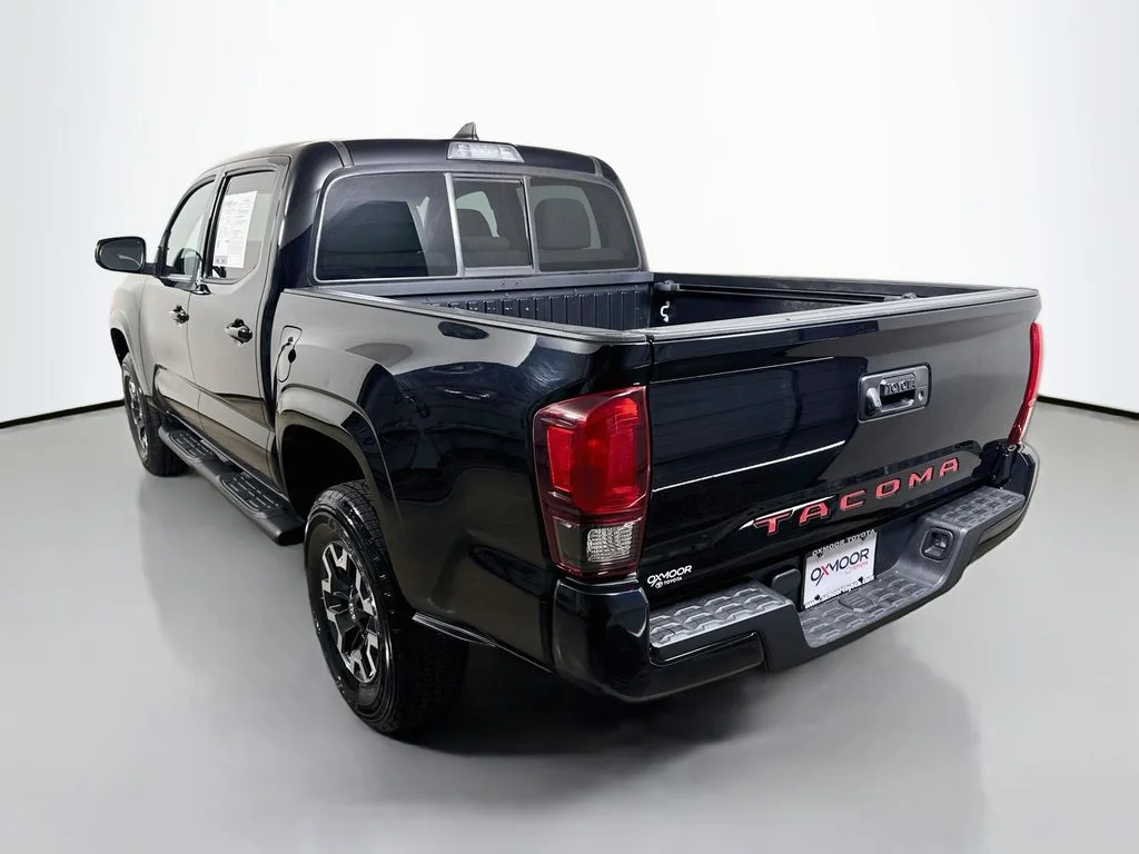 Certified Used 2019 Midnight Black Metallic Toyota SR image 5