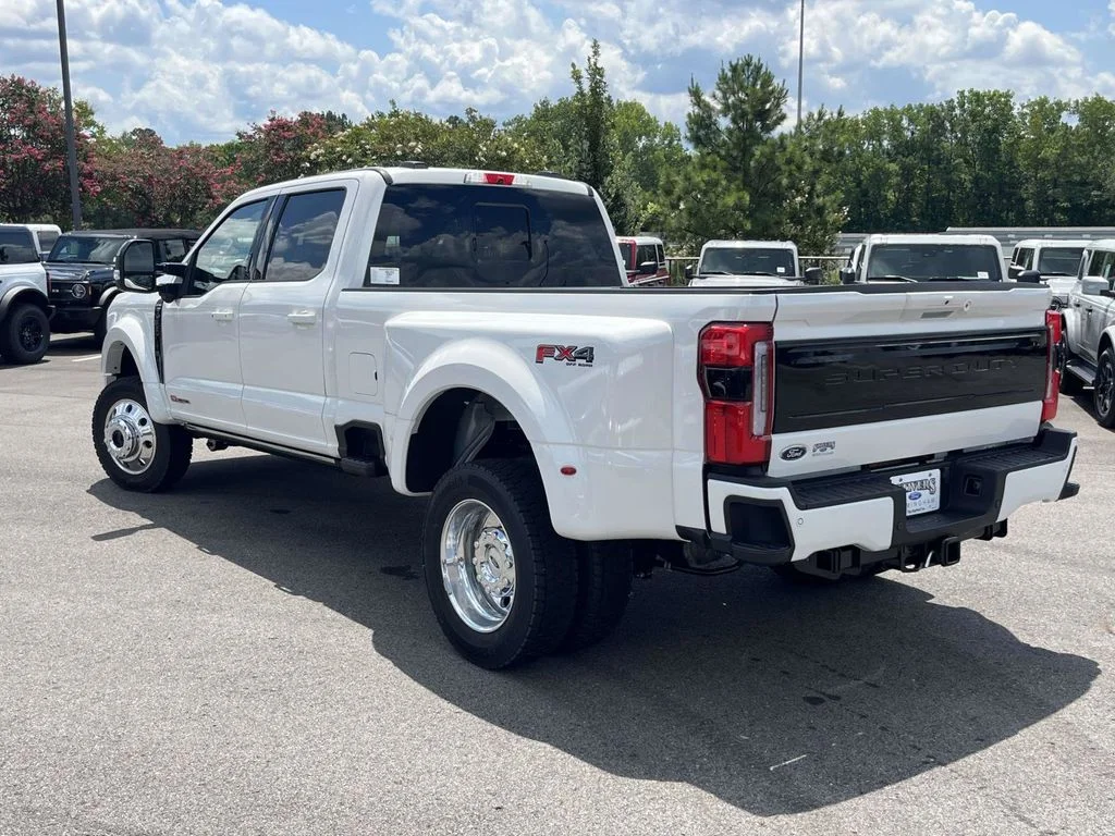 New 2026 White Ford Platinum image 4