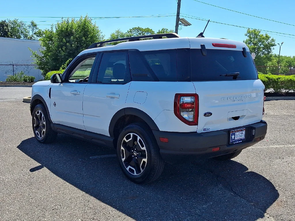 Used 2023 White Ford Outer Banks image 8