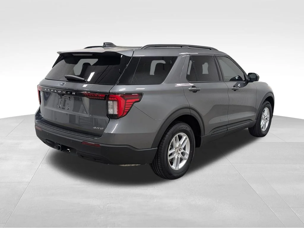 New 2026 Carbonized Gray Metallic Ford Active image 19