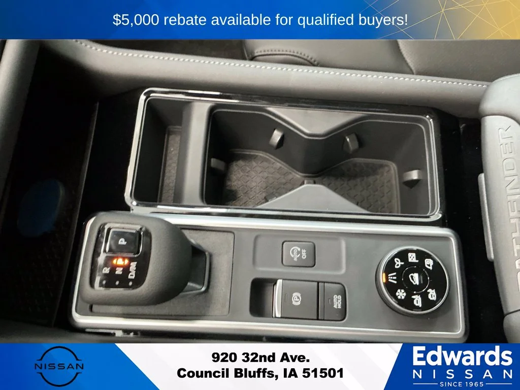 New 2026 Everest White Pearl TriCoat Nissan SL image 31
