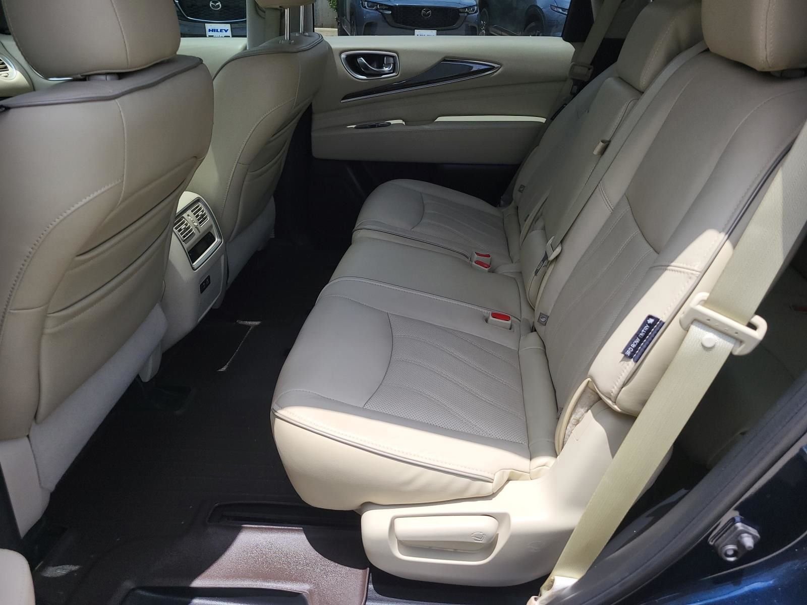 Used 2019 Hermosa Blue INFINITI LUXE image 13
