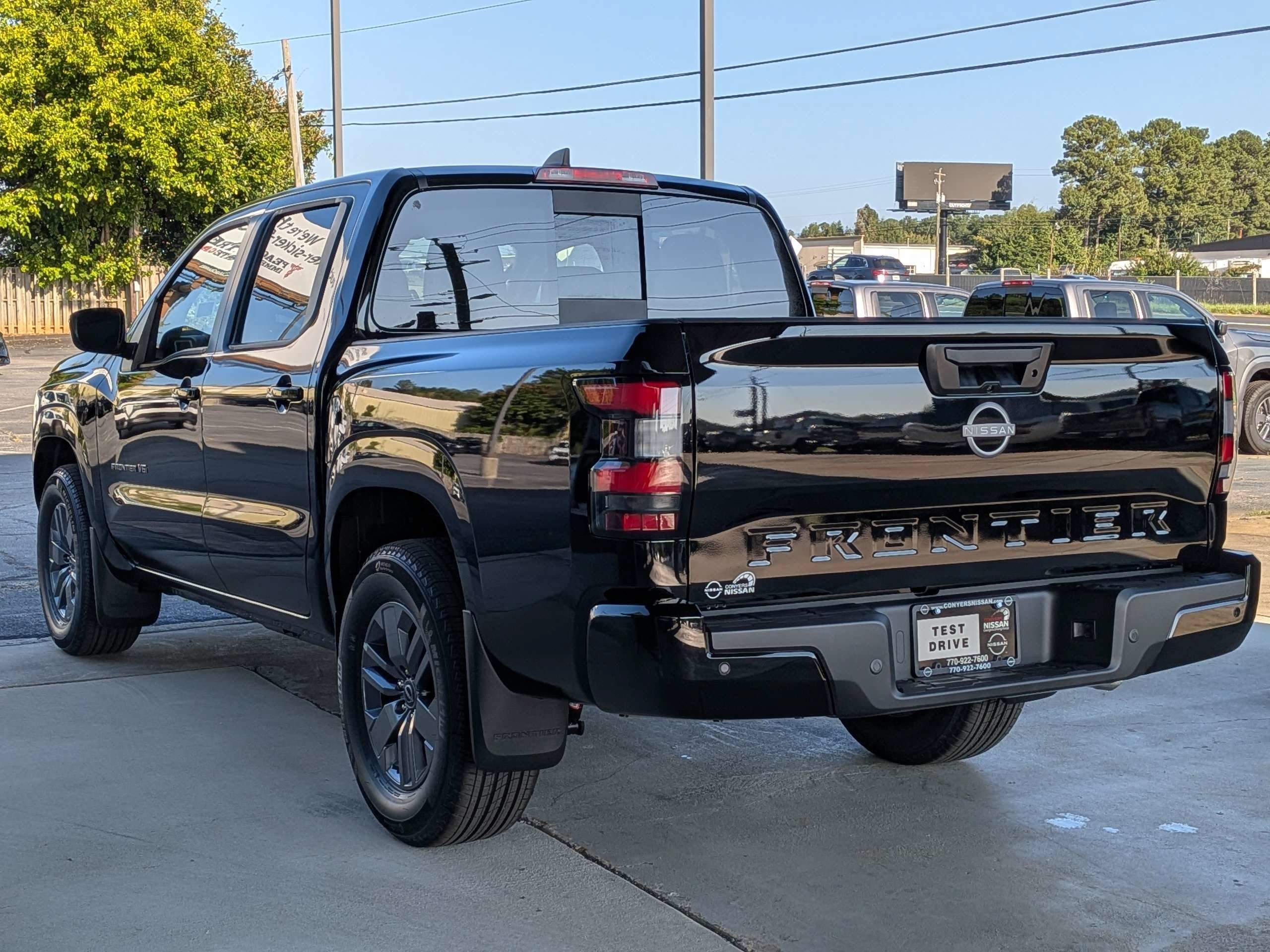 New 2027 Super Black Nissan Crew Cab SV image 5
