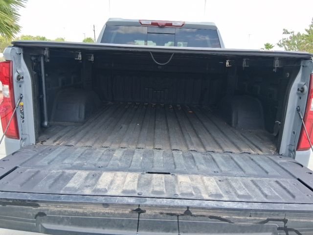Used 2025 Gray Chevrolet ZR2 image 6