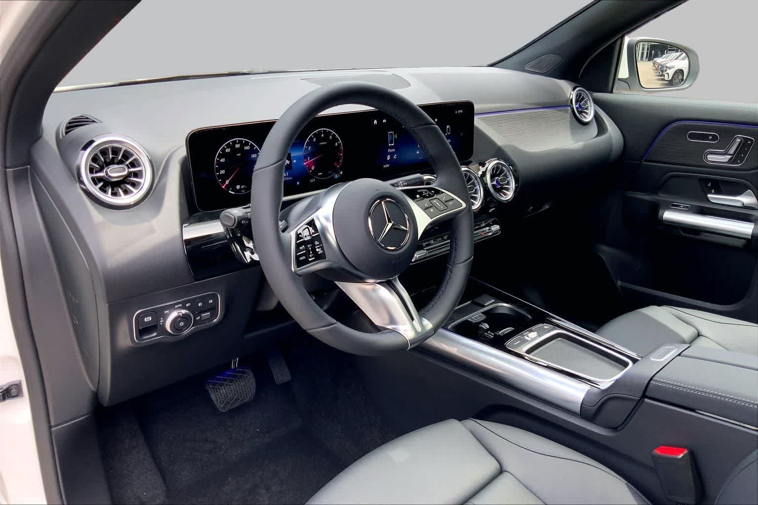 New 2026 Polar White Mercedes-Benz GLA 250 image 9