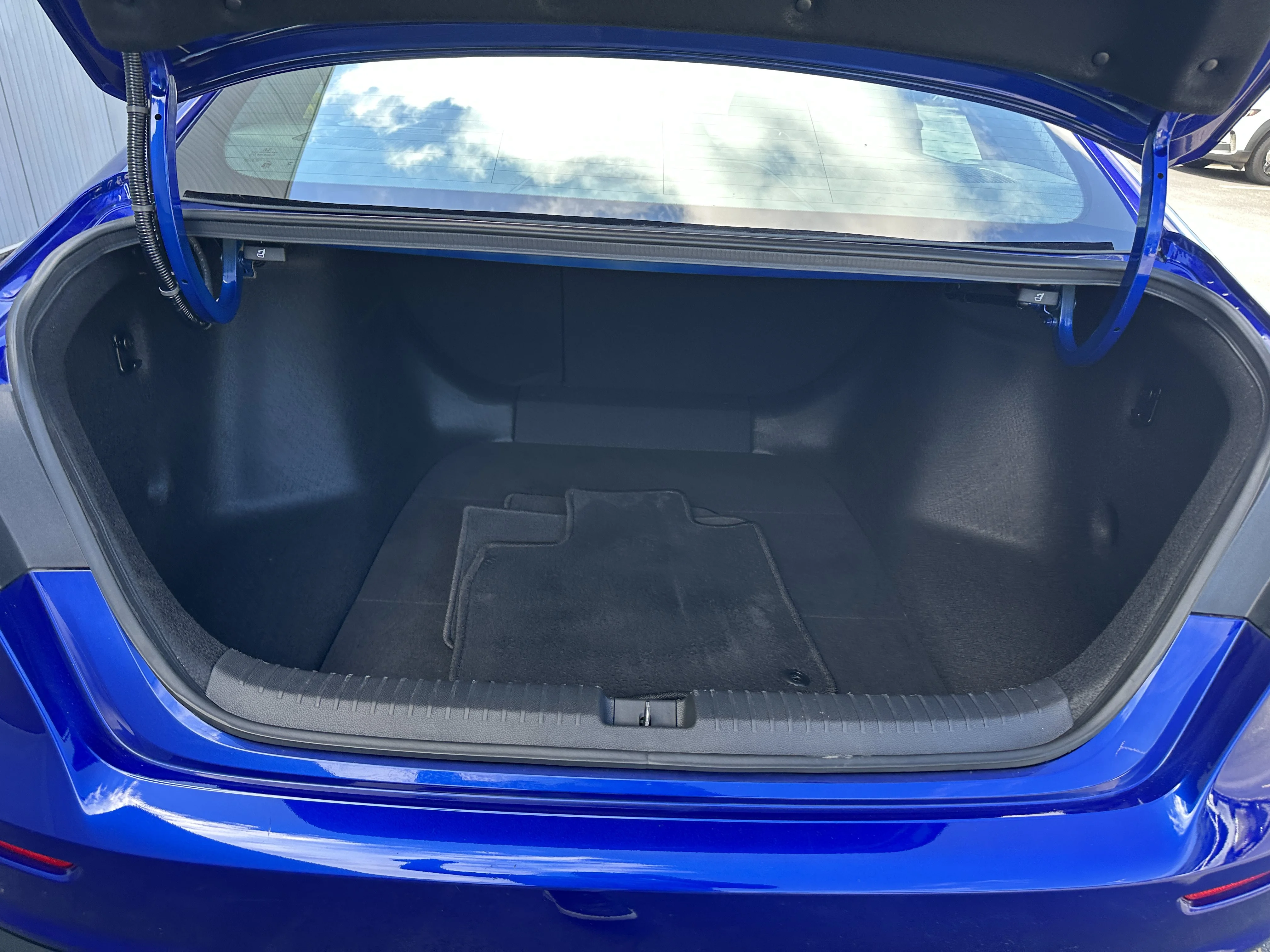Used 2023  Honda Sport-L image 17