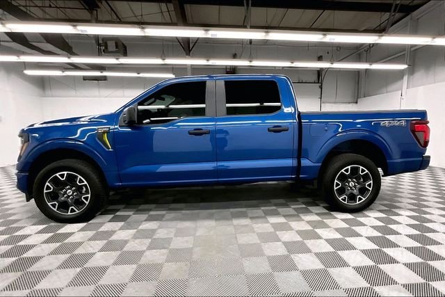 Used 2024 Atlas Blue Metallic Ford STX image 15
