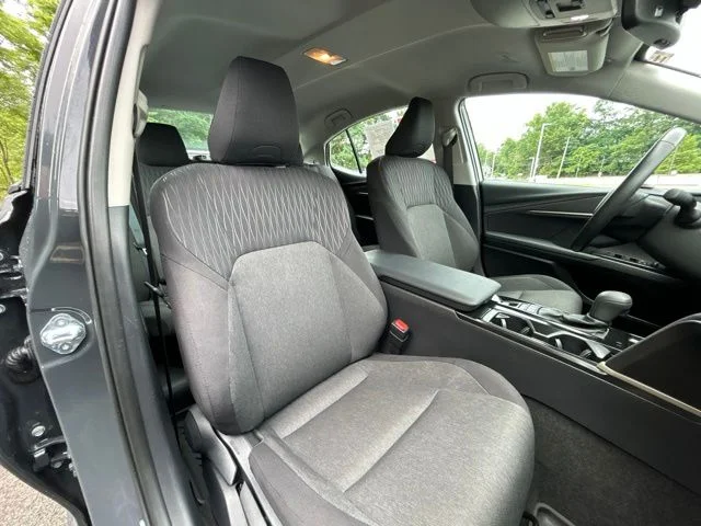 Certified Used 2025  Toyota LE image 29