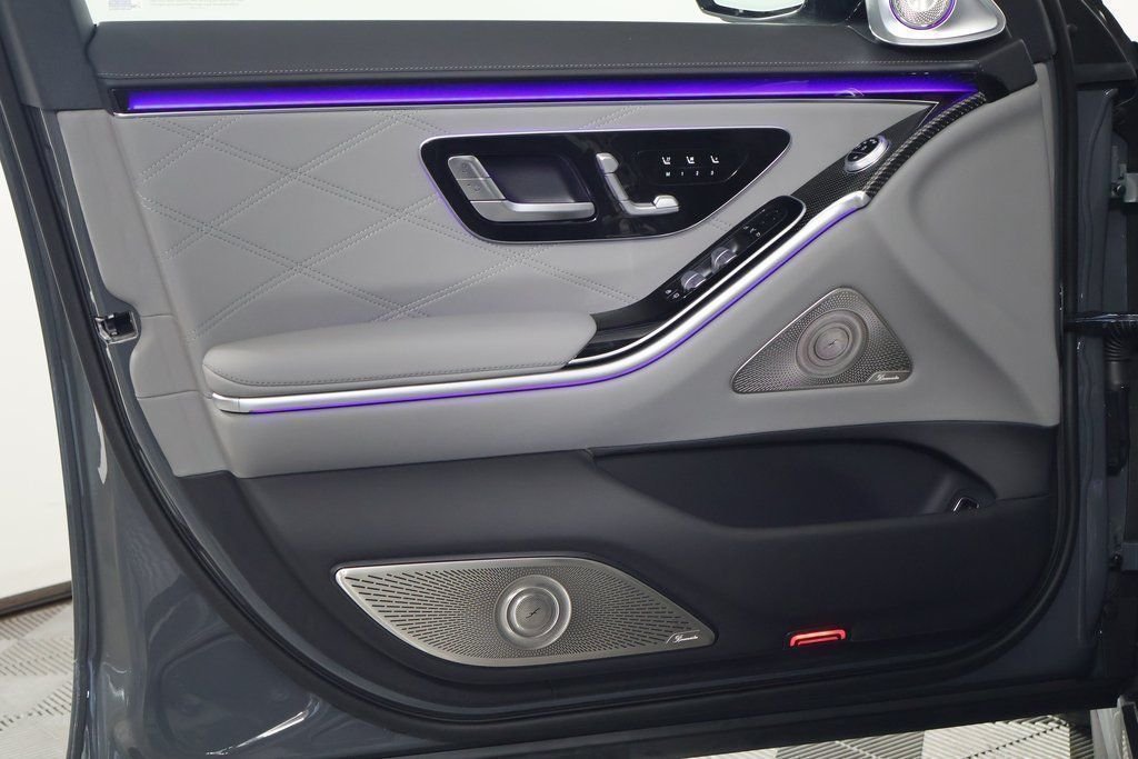 New 2026 MANUFAKTUR Silicon Grey Mercedes-Benz AMG® S 63 E 4MATIC® Sedan image 7