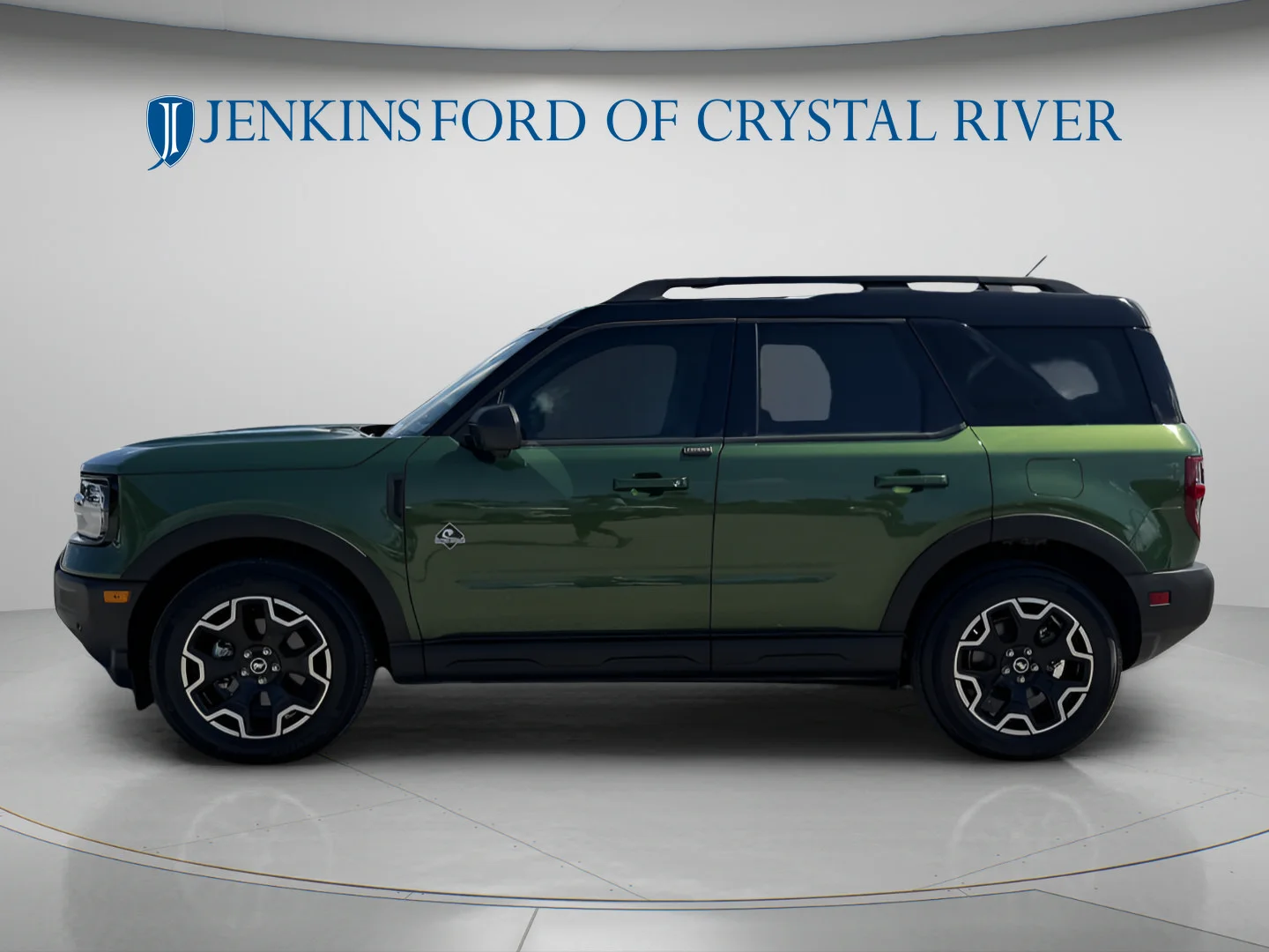 Used 2025 Eruption Green Metallic Ford Outer Banks image 7