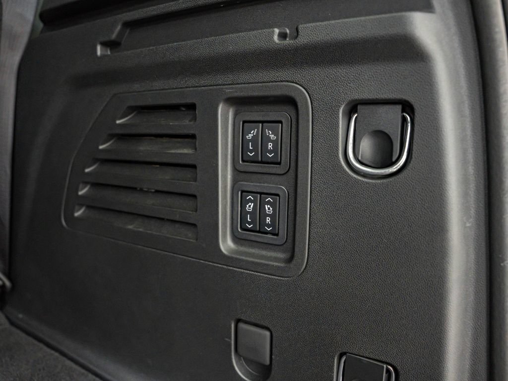 2024 GMC Acadia Denali - Photo 40