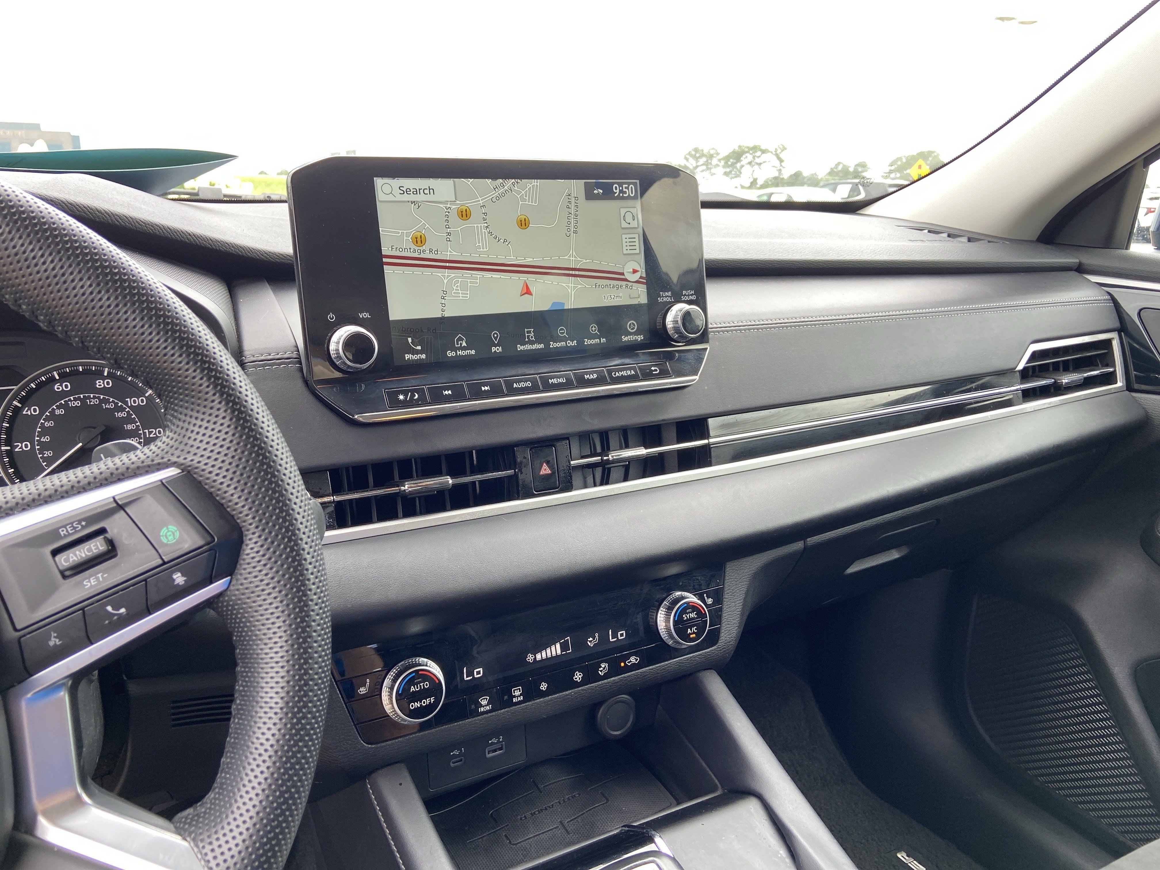 Used 2023 Cosmic Blue Metallic Mitsubishi SE image 41